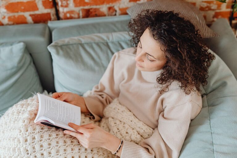 How to Build a Simple Reading Habit That Lasts